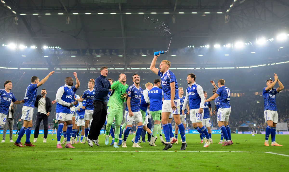 Zweite Bundesliga - Traumstart für Schalker Neuzugang Porath - Sport