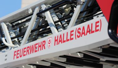 Stadt stellt am Stadthaus neue Feuerwehrtechnik vor