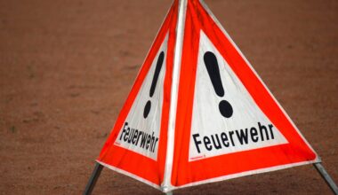H@llAnzeiger - Lkw verliert Kraftstoff