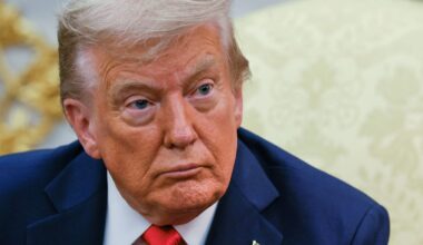 Ukraine-Krieg: ++ Donald Trump bezeichnet Selenskyj als „nicht gerade unschuldig“ – „Washington wollte unbedingt Schlagzeile“ ++ Liveticker