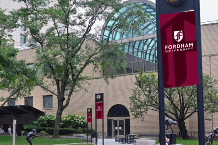 Fordham University Campus Logo, Quelle: Fordham University