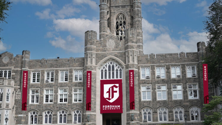 Fordham University Keating Hall – Banner, Quelle: Fordham University