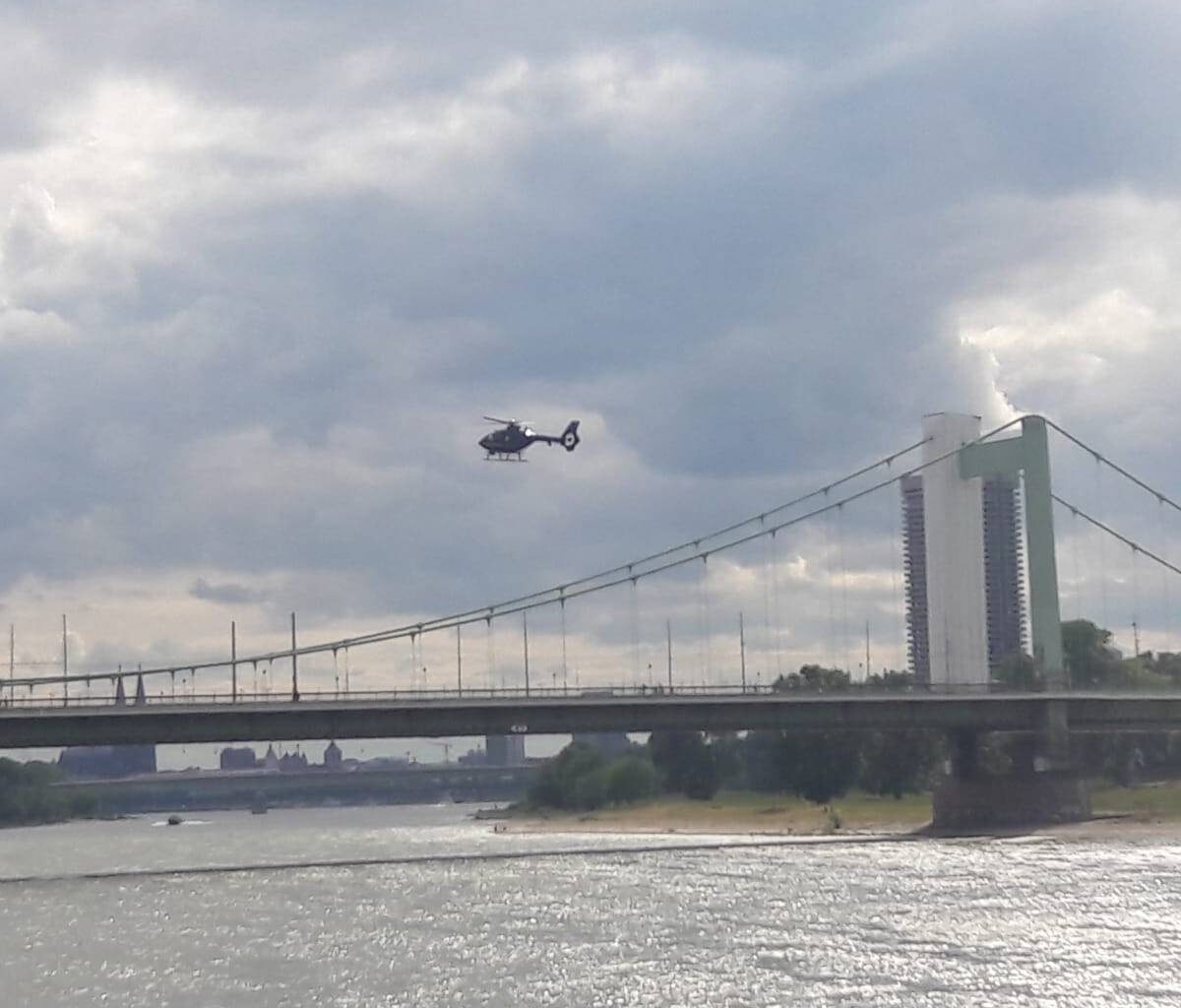 Rodenkirchen: Mann wird im Rhein vermisst