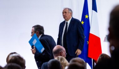 Premier stellt Vertrauensfrage: Steht Frankreich vor der nächsten Krise?