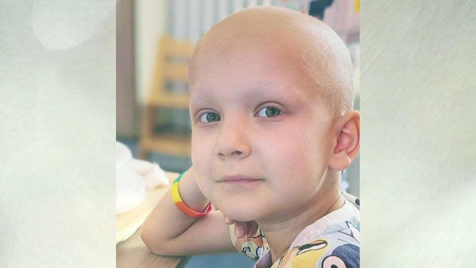 Sechsjähriger Friedrich hat Lymphdrüsenkrebs - Leipziger Footballer wollen helfen