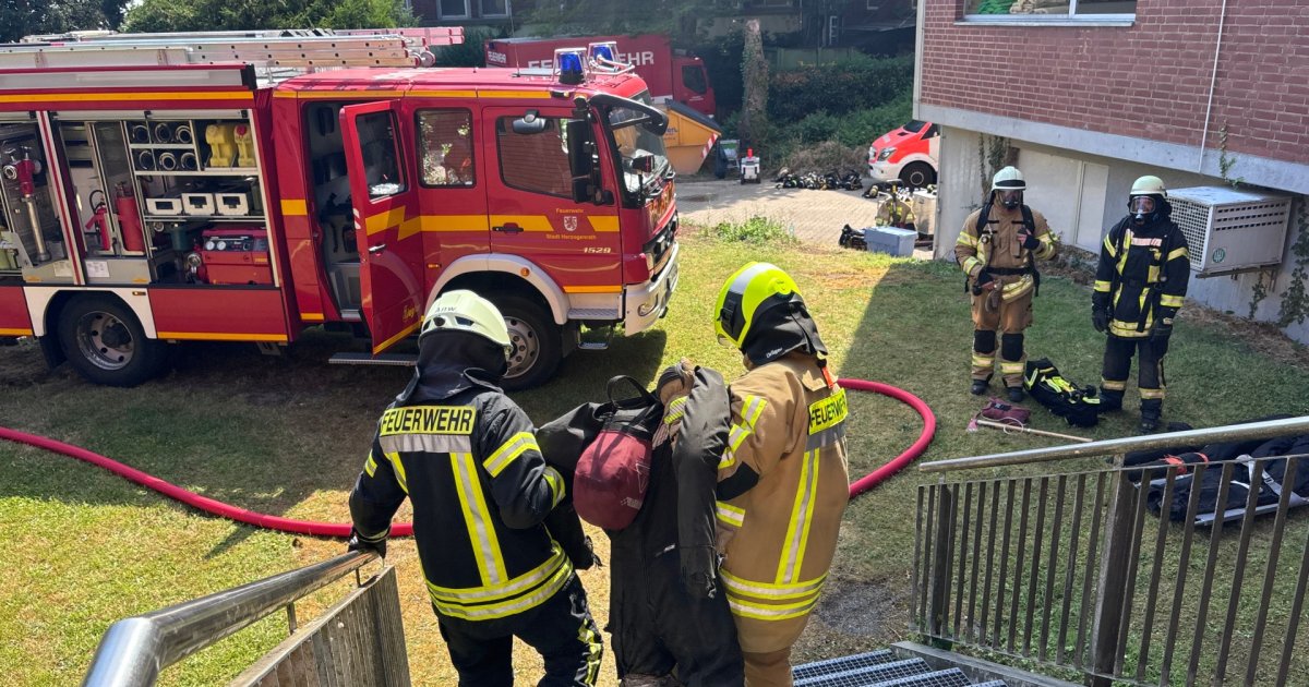 Übung der Feuerwehren im ehemaligen Bardenberger Krankenhaus