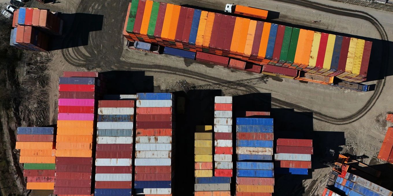 EU setzt Gegenzölle auf US-Importe formell aus