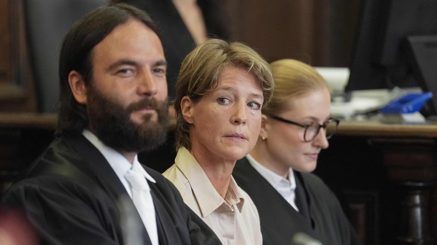 Christina Block berichtet im Kreuzverhör von bizarren Plänen