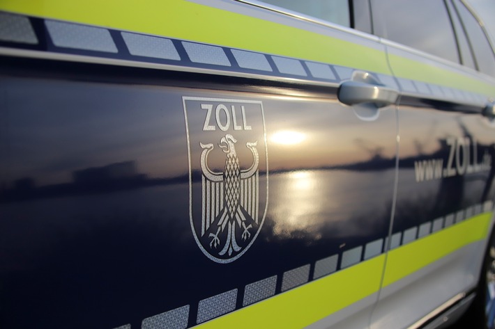 HZA-AC: Zoll prüft Beschäftigungsverhältnisse auf dem Nibirii-Festival am Dürener Badesee