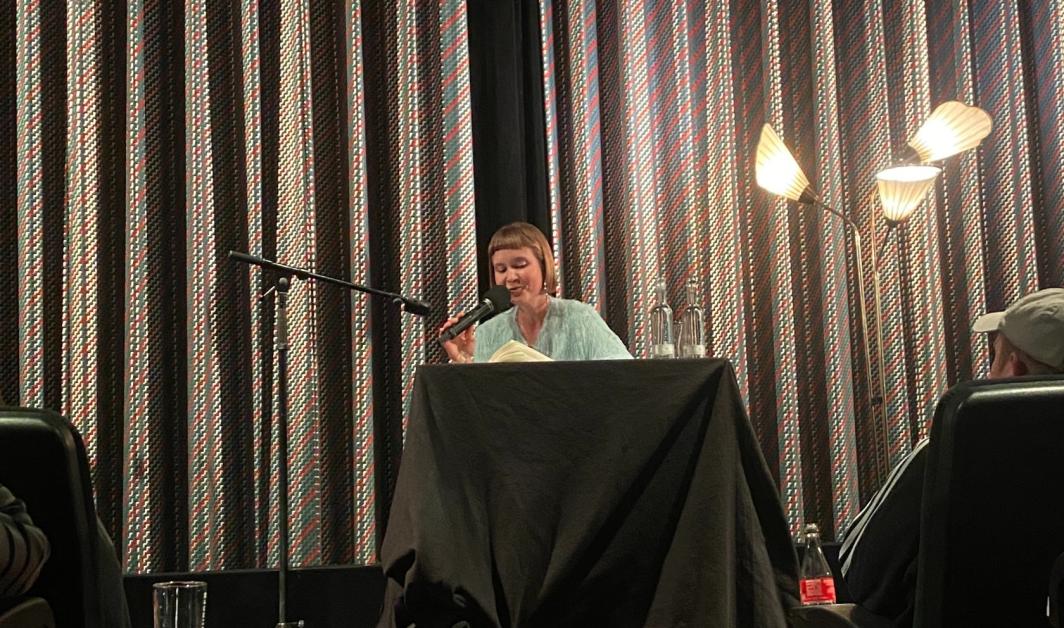 Caroline Wahl in Kiel: Zwischen Bestseller, Benefiz und Begeisterung