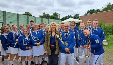 Musikzug Rellingen spielt mit Maria Furtwängler