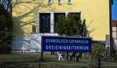 Abschiebepflichtiger Afghane vor Berliner Gotteshaus aufgegriffen