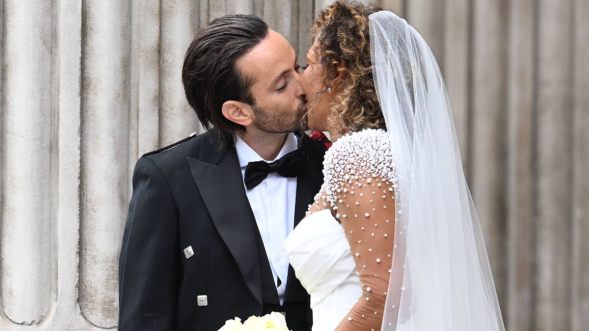 "Schon wieder!": Spice Girl Mel B sagt noch einmal Ja