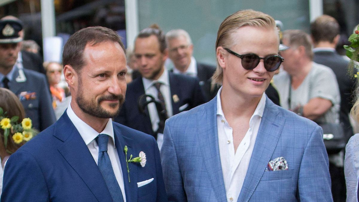 Kronprinz Haakon in der Kritik: Surf-Urlaub mit Skandal-Stiefsohn Marius verärgert Norweger
