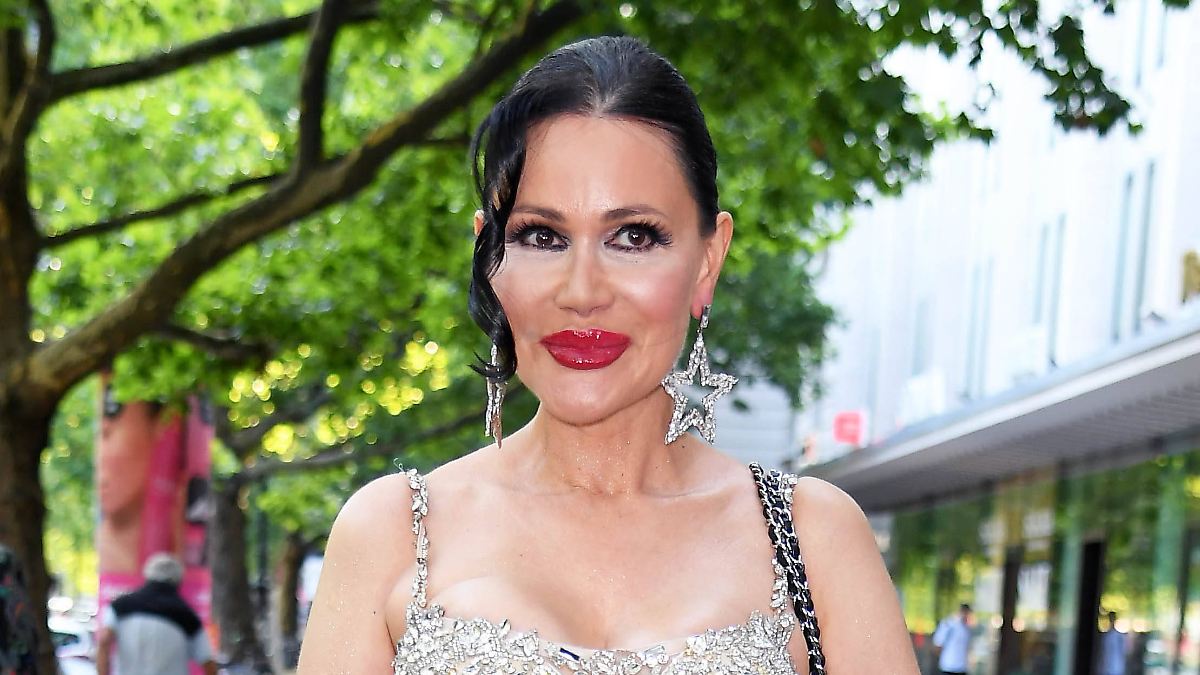 Dschungelkönigin hat Geldsorgen: Djamila Rowe startet mit 58 eine Erotikkarriere