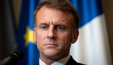 Macron attackiert Putin: Frankreichs Präsident bezeichnet Kreml-Chef als "Raubtier" und "Ungeheuer vor unseren Toren"
