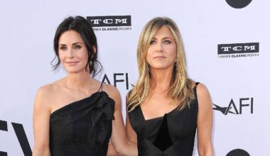 Aniston mit neuem Freund?: "Friends"-Stars feiern Reunion mit Doppeldate