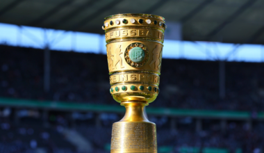 Der DFB-Pokal im Olympiastadion.