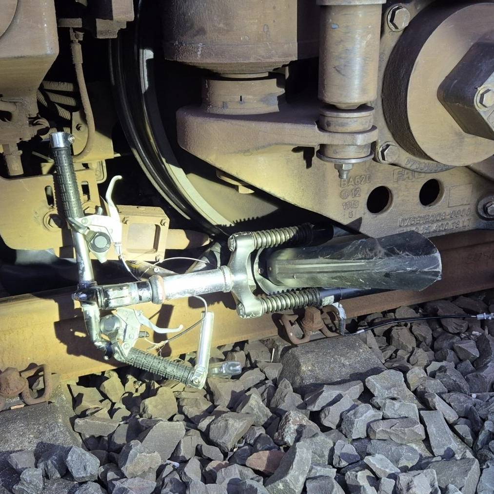 Fahrrad auf S-Bahn-Strecke geworfen - Radio Wuppertal