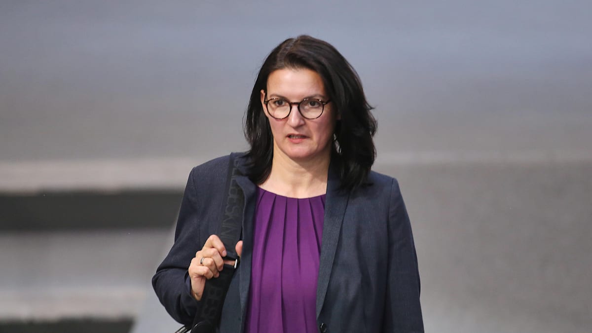Treffen mit Weidel und Orbán: Umstrittene Ungarn-Reise von Saskia Ludwig – Mihalic fordert Aufklärung über Finanzierung