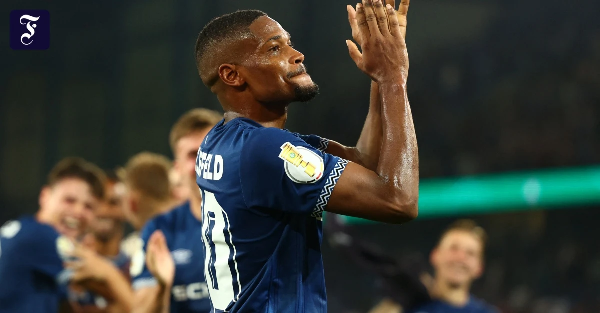 Isaiah Young schießt Arminia Bielefeld zu Sieg über Bremen in DFB-Pokal