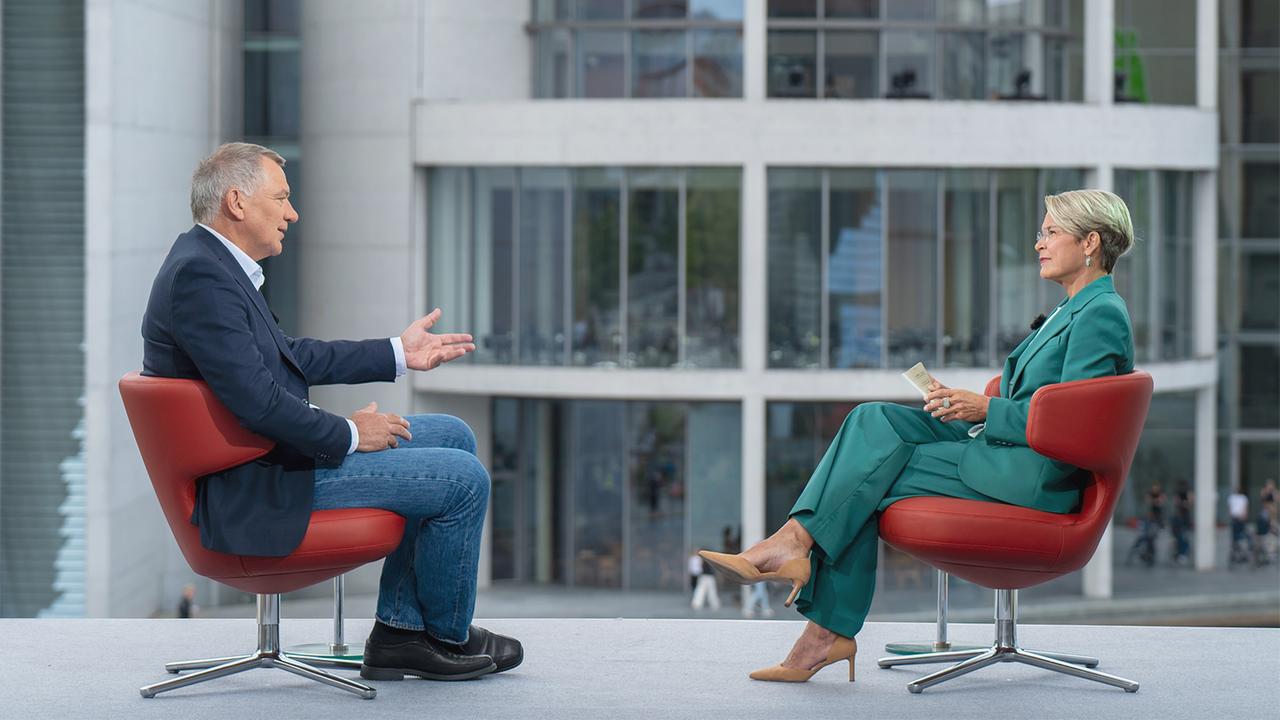 Das Interview mit Linken-Chef Jan van Aken im Faktencheck