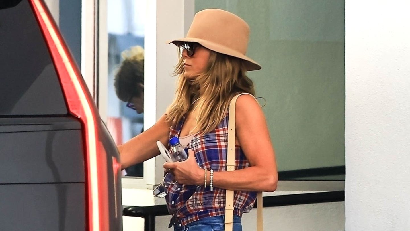 Jennifer Aniston bei Date gesichtet – doch Fotos lösen Sorge aus