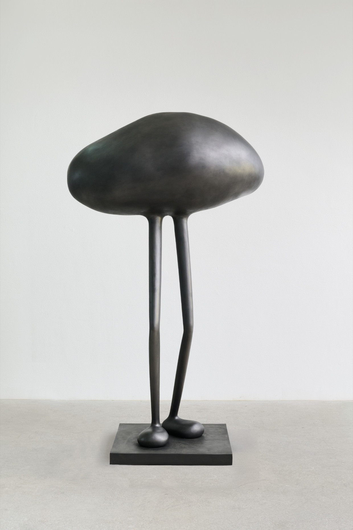 Kopffüßler bei Thaddaeus Ropac: Erwin Wurms monumentale Bronze „Little Bertha (Mind Bubbles)“, 2025