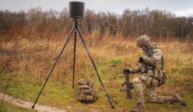 Bei VANAHEIM erproben britische und US-Soldaten die Möglichkeiten zur Drohnenabwehr, darunter auch CORVUS-RAVEN von L3Harris.
