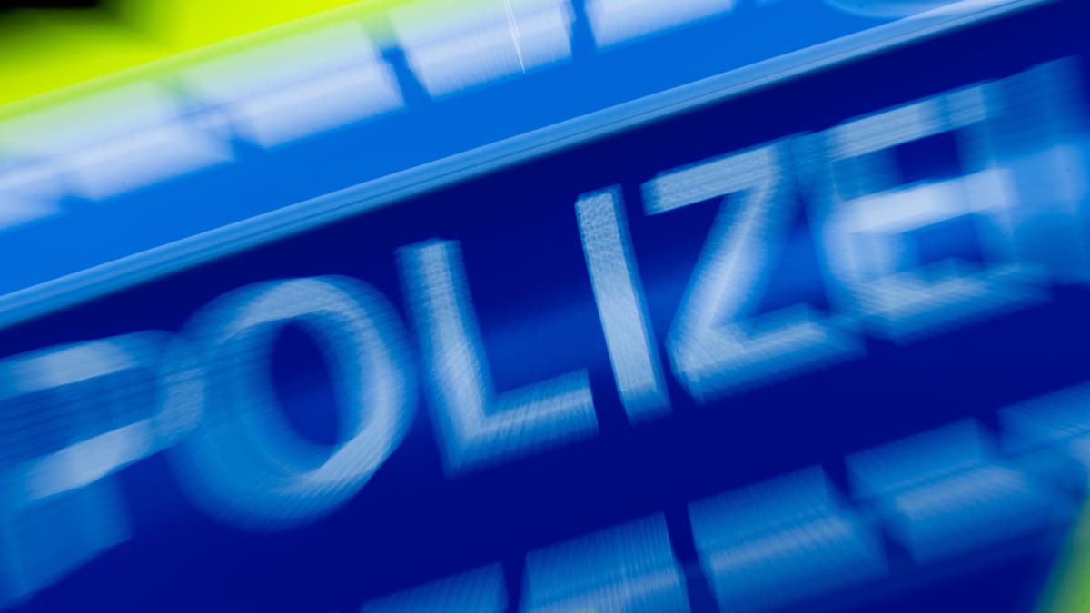Unfall an Hamburger Außenalster: Mutmaßliches Straßenrennen endet mit drei Verletzten