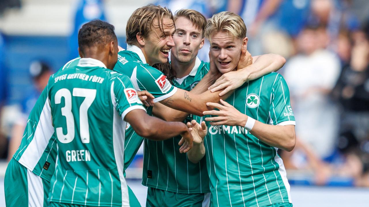 Tief in der Nachspielzeit: Fürth gewinnt Neun-Tore-Wahnsinn in Magdeburg
