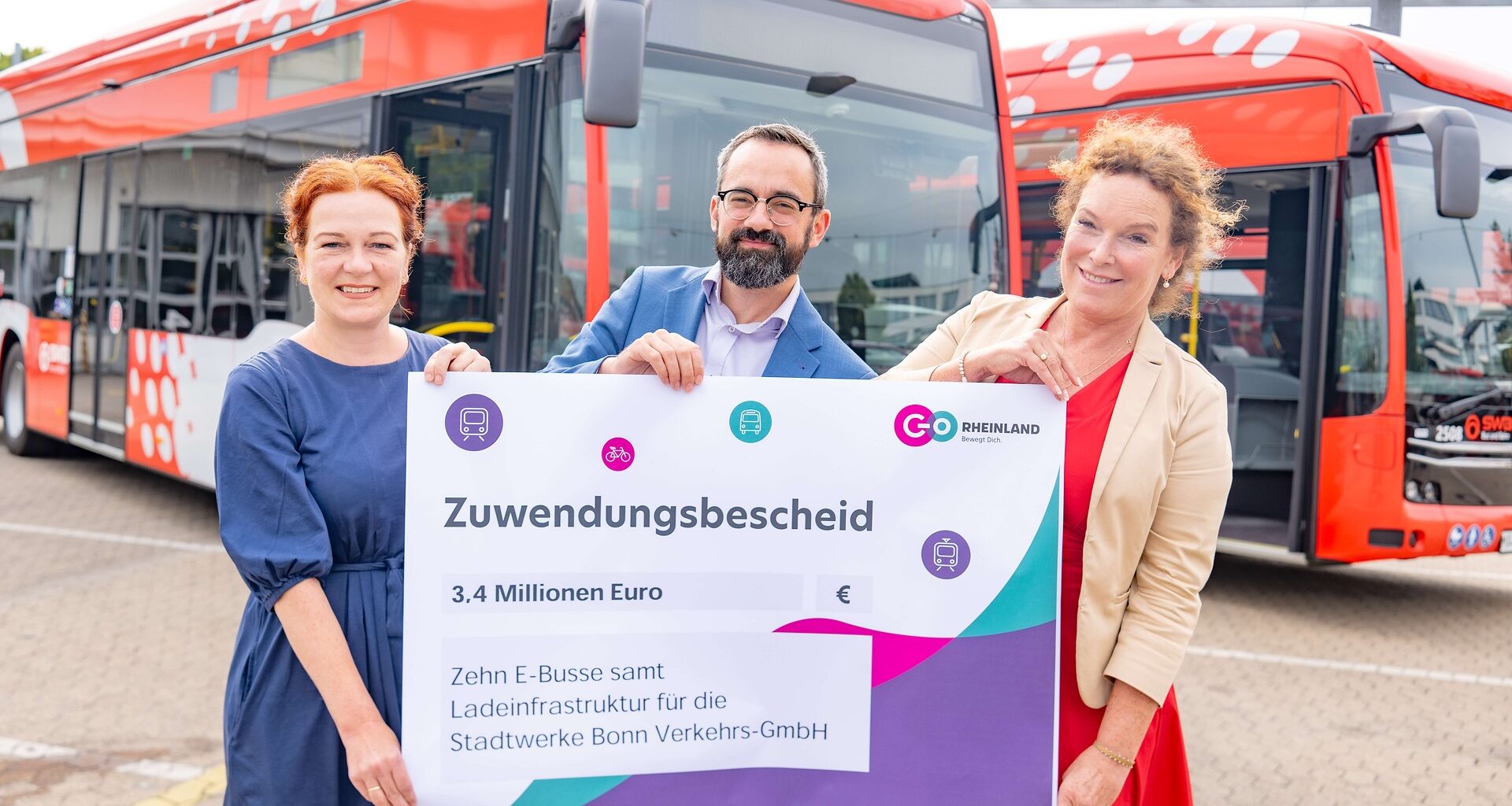 Daimler Buses liefert zehn eCitaro und Ladeinfrastruktur nach Bonn