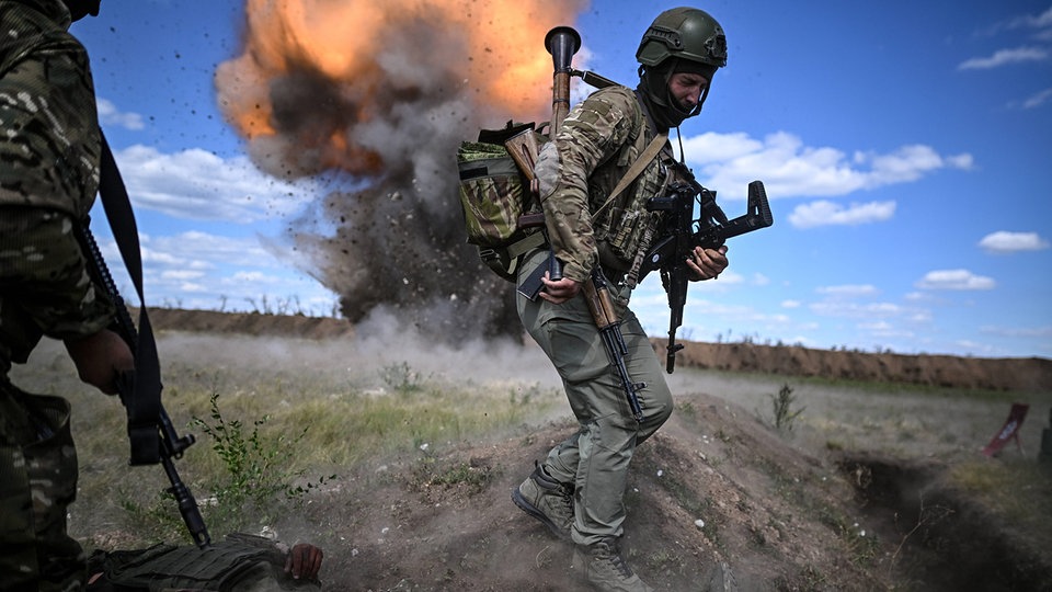 Ukraine-News: Russen melden Vorstoß auf Kostjantyniwka – Kiew schweigt