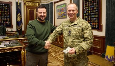 Ukraine-News: Ukrainischer Armeechef Syrskyj fordert Kriegsende zu Kiews Bedingungen