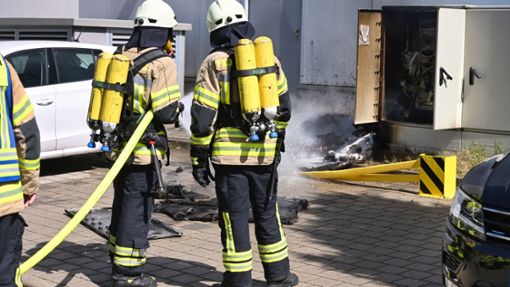 Fellbach: Hoher Sachschaden durch Brand in einem Verteilerkasten
