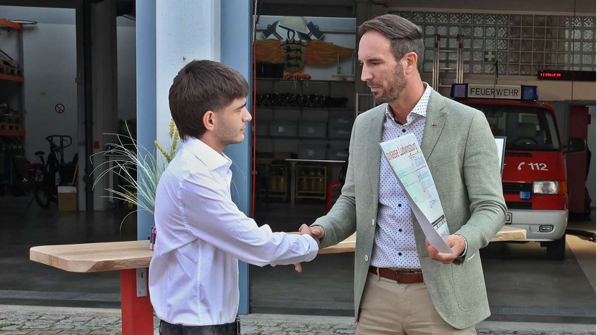 Nach Unglück in Korntal-Münchingen: Vater starb, nun emotionale Spendenübergabe an Sohn