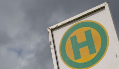 Odyssee per Schienenersatzverkehr: „Anschlüsse klappen nicht“