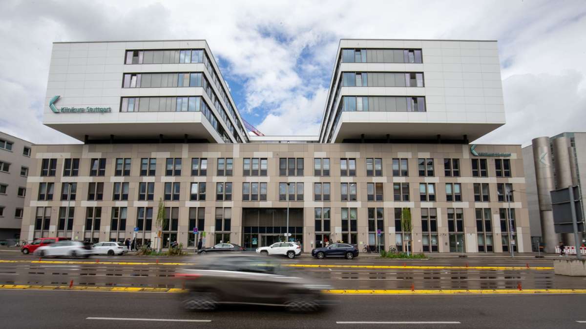 Stuttgarter Klinikum-Prozess: Ex-Führungsriege auf der Anklagebank