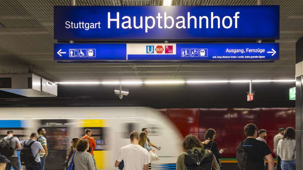 Stuttgart: Nach gerissener Oberleitung: Bahnverkehr läuft wieder an