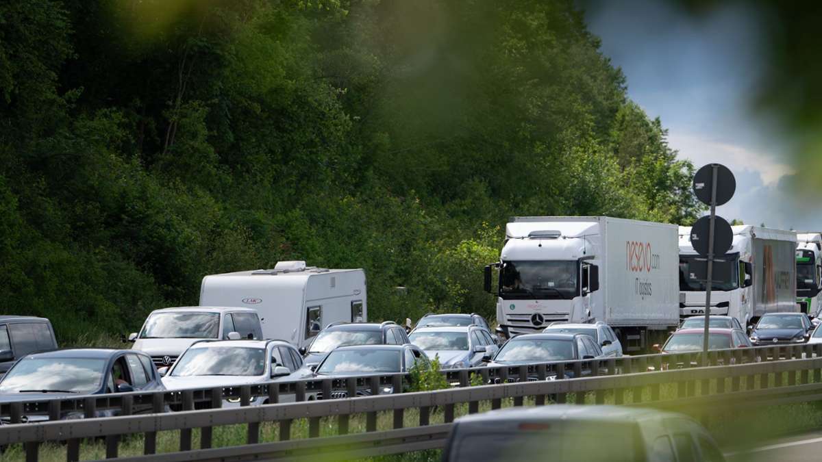 Reisezeit in Baden-Württemberg: Viel los zum Ferienstart – das sollten Reisende jetzt wissen