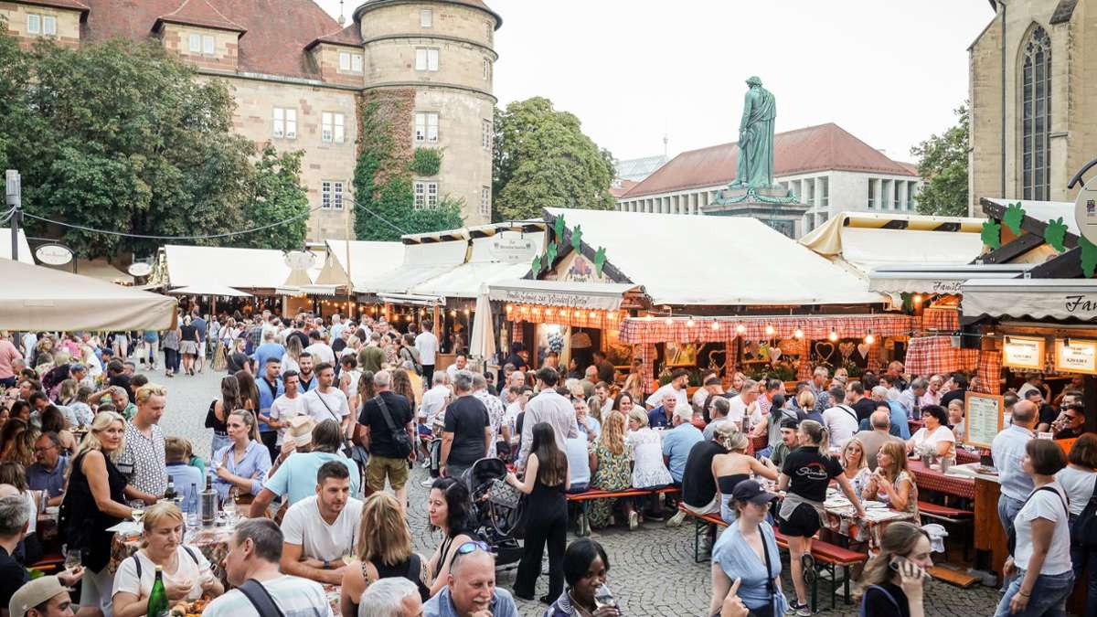 Stuttgarter Weindorf: „Das sind schon stolze Preise – aber wer hier ist, leistet sich auch was“