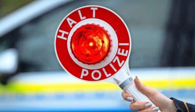 Heslacher Tunnel in Stuttgart: BMW-Fahrer rast vor Polizeikontrolle davon – Zeugen gesucht