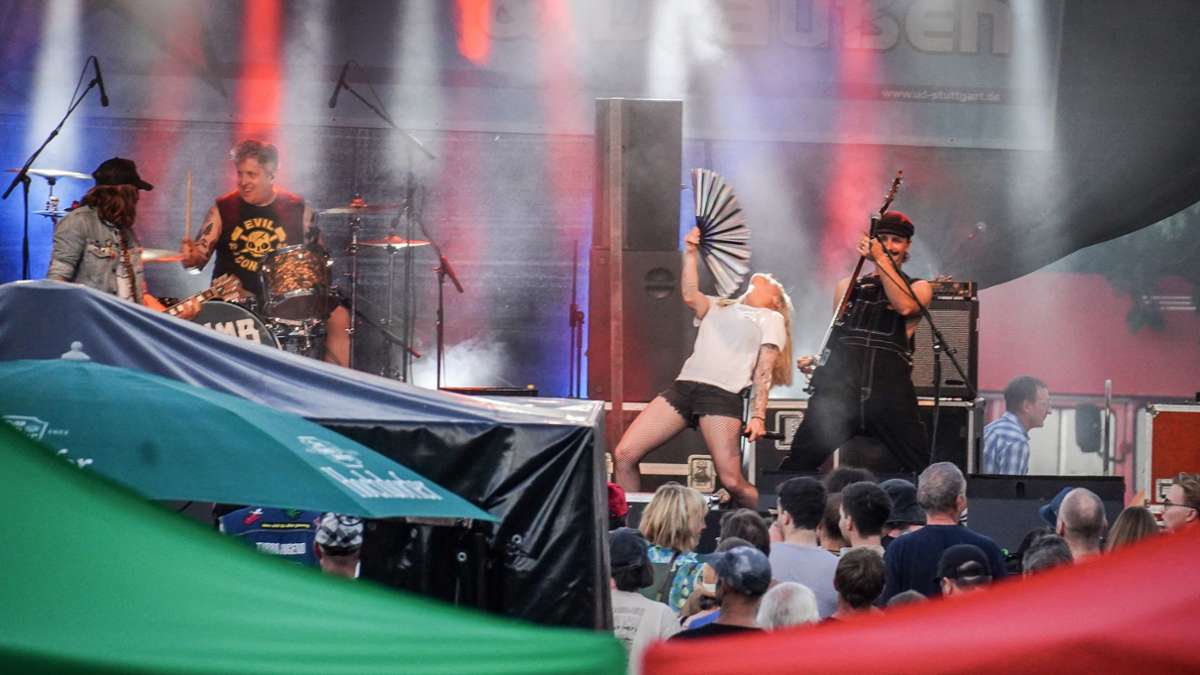 Umsonst & Draußen in Vaihingen: Halb so wild, aber klar links alternativ – Stuttgart feiert gratis