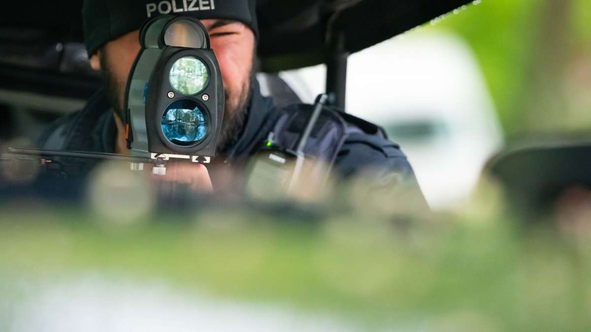 Speedweek in und um Stuttgart: Rasen tötet – Kontrolle rettet Leben