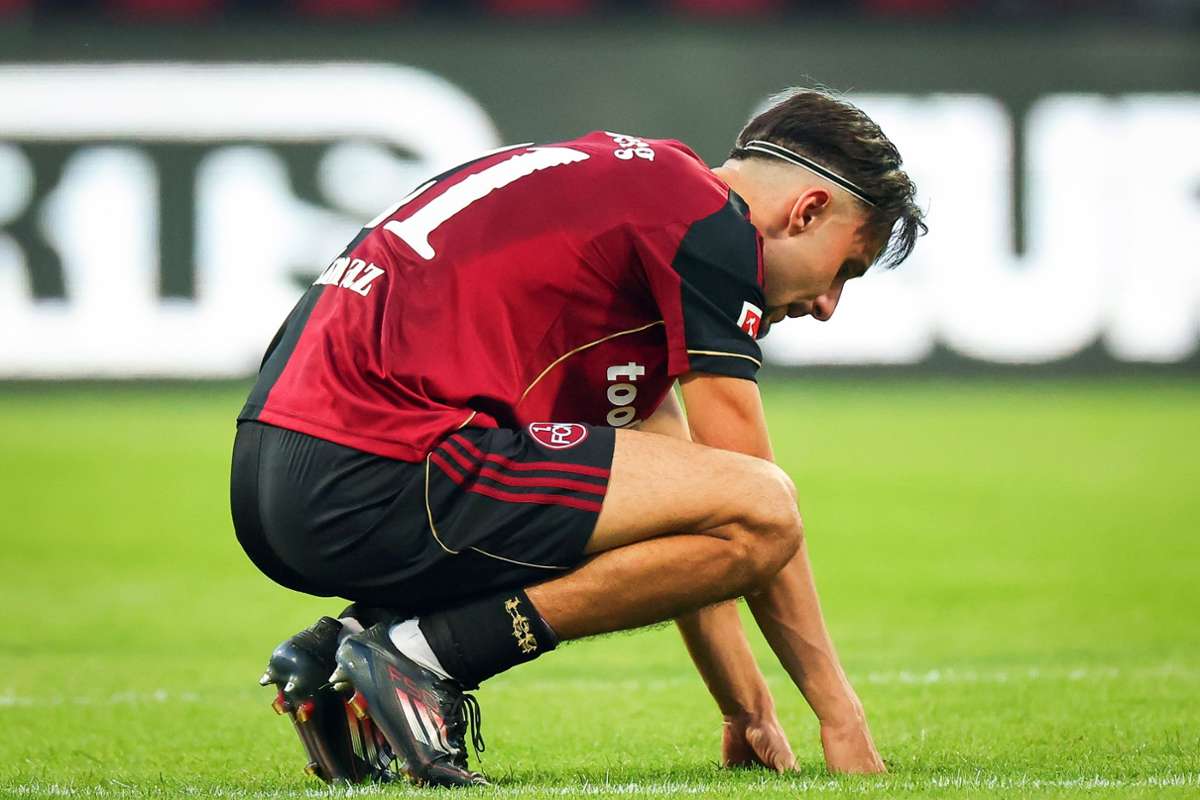 Riesenenttäuschung beim 1. FC Nürnberg nach der späten Niederlage.