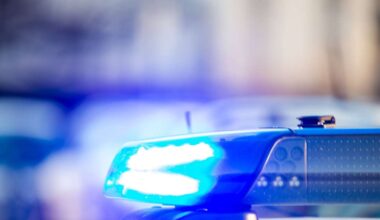Verkehr in Esslingen: Auto stößt mit Linienbus zusammen