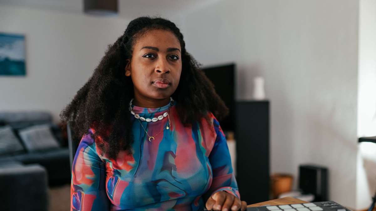 Nachtleben in Stuttgart: Wurde DJ Afro Punk von einem Türsteher angegriffen?