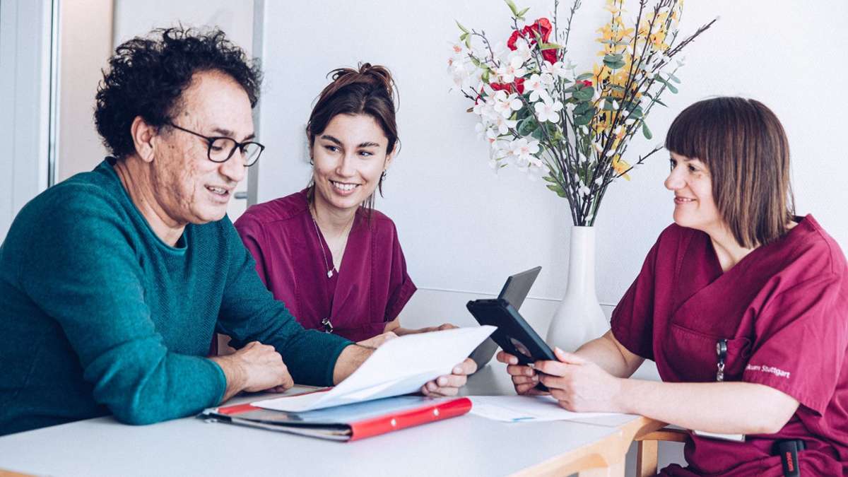 Klinikum Stuttgart unterstützt Angehörige bei der Pflege
