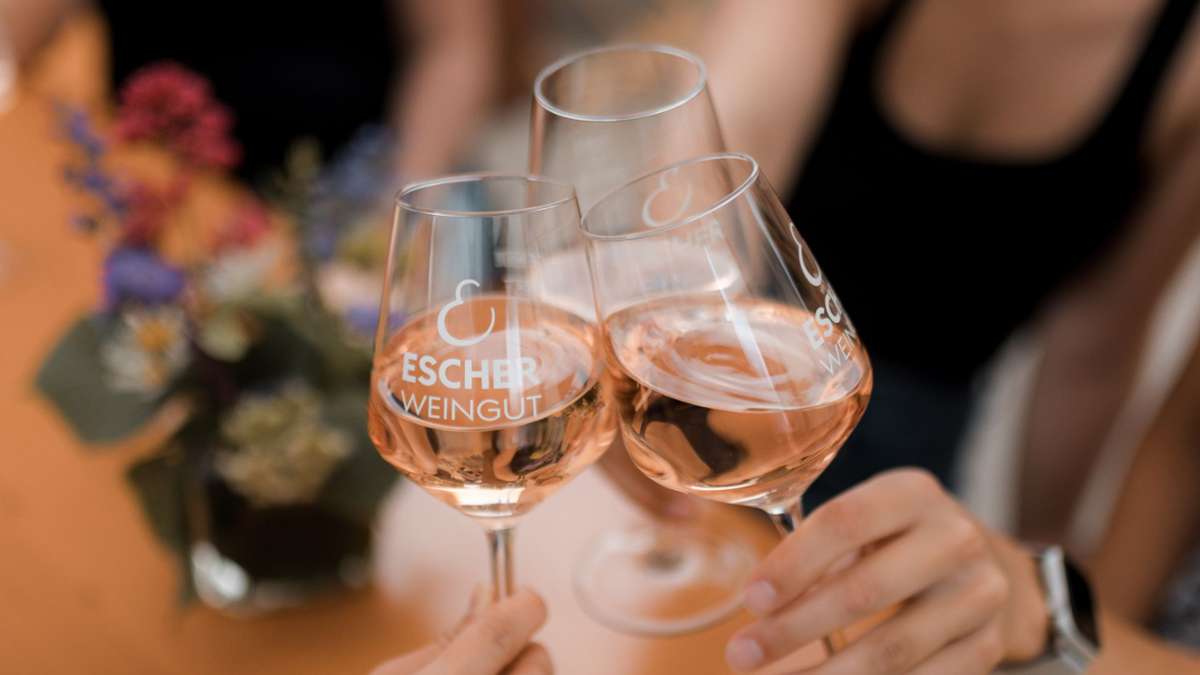 Traditionsfest in Stuttgart: Frischer Wind beim Weindorf – wer sind die neuen Wirte? - Stuttgart