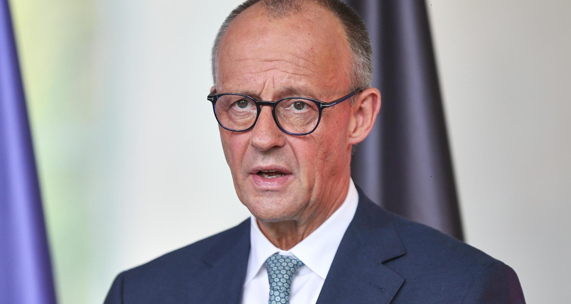 Bundeskanzler Friedrich Merz (CDU) gibt ein Pressestatement